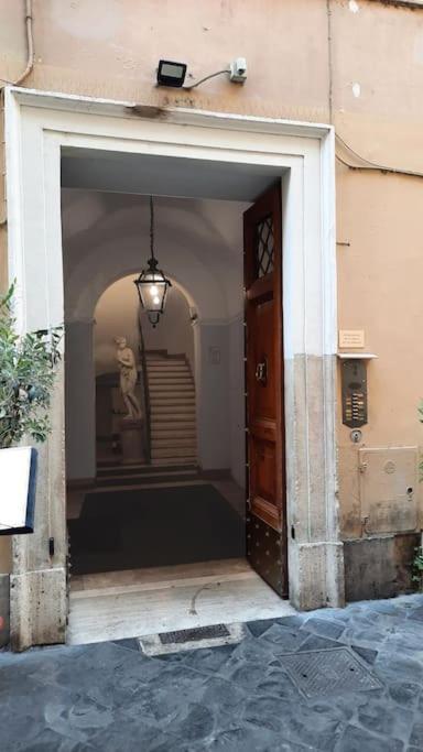 רומא Piazza Di Spagna Home - Family Apartment מראה חיצוני תמונה