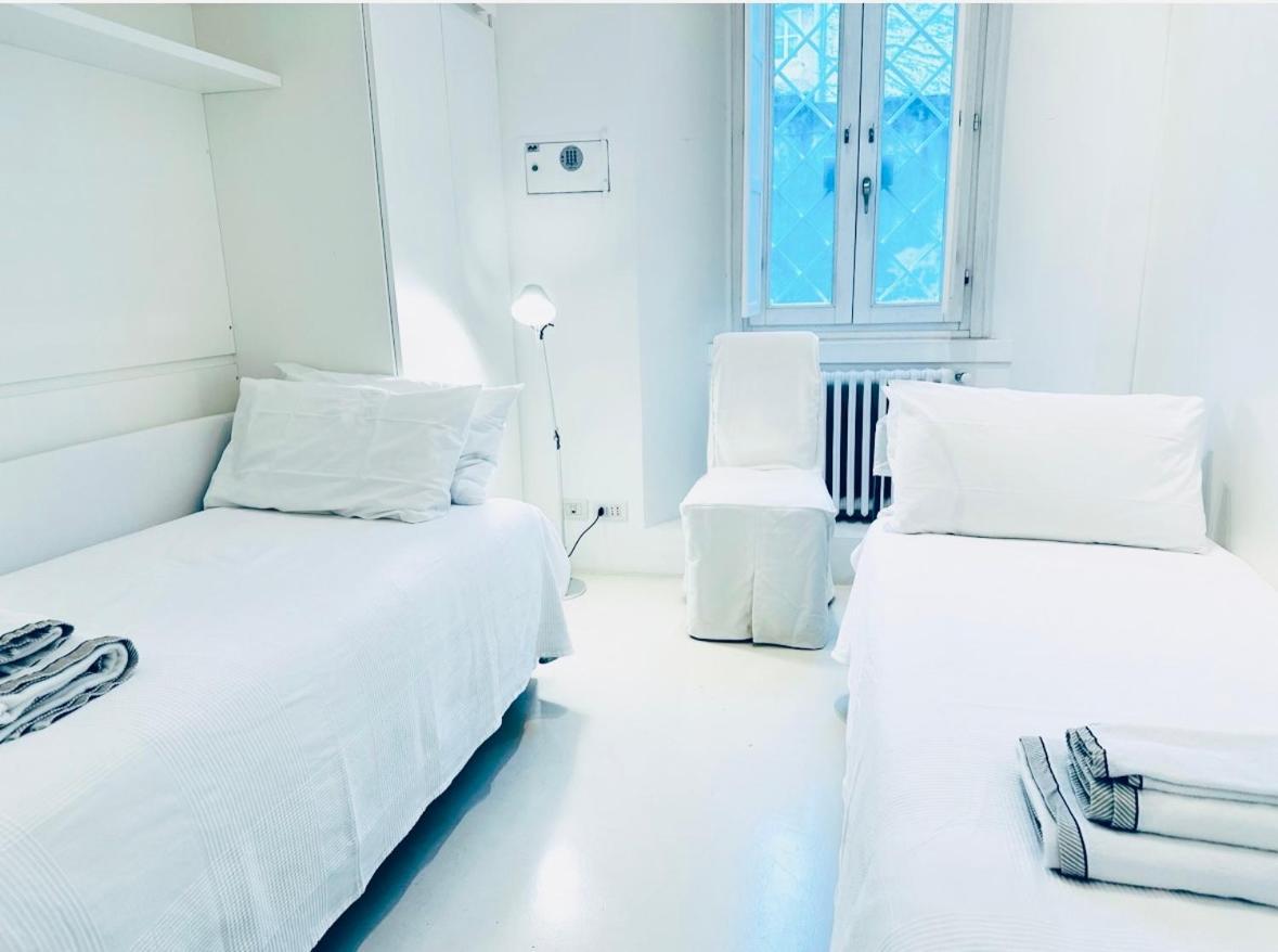 רומא Piazza Di Spagna Home - Family Apartment מראה חיצוני תמונה